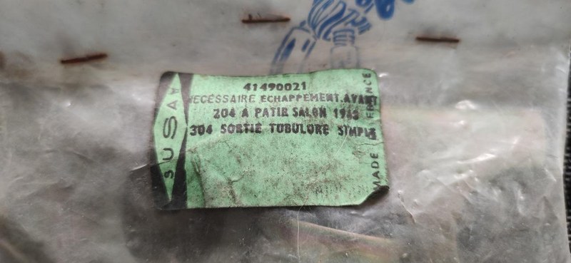 PEUGEOT 204 - 2 PEUGEOT 204 - 2