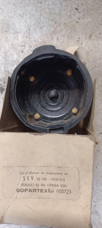 RENAULT 10 (R10) - 2 RENAULT 10 (R10) - 2