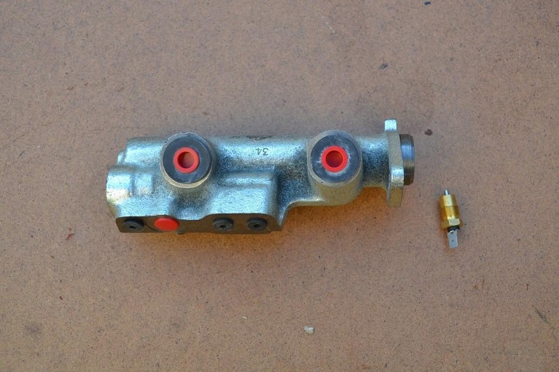 RENAULT 4 (R4) - 1 RENAULT 4 (R4) - 1