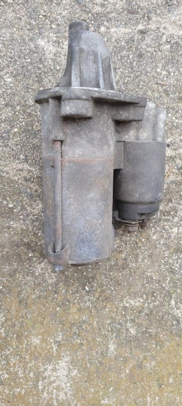 FORD F100 - 1 FORD F100 - 1