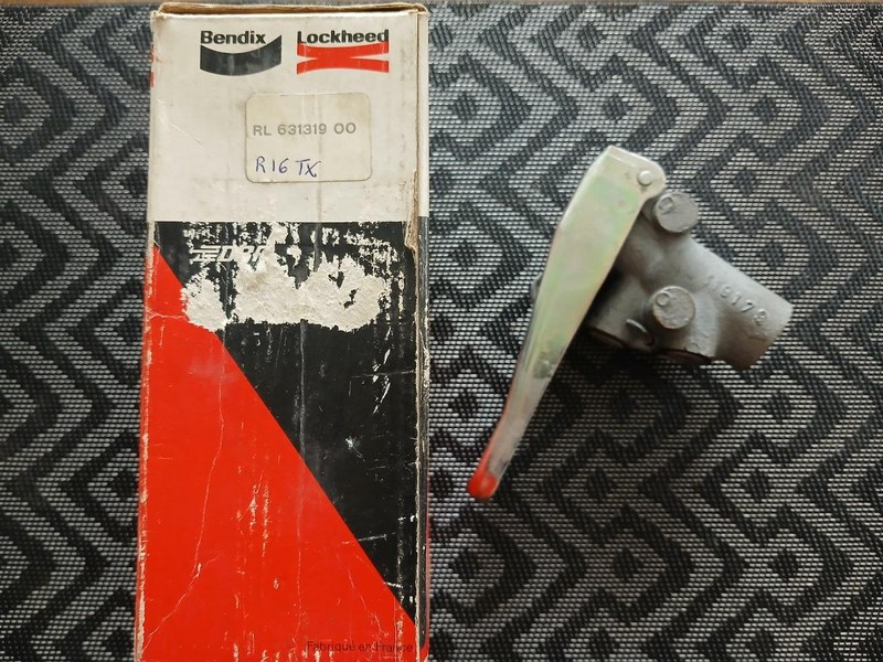 RENAULT 16 (R16) - 1 RENAULT 16 (R16) - 1