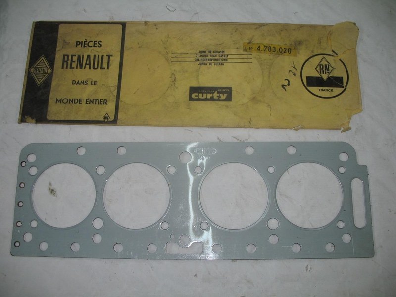 RENAULT Frégate - 1 RENAULT Frégate - 1