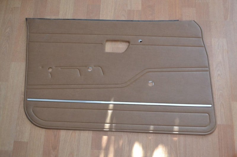 PEUGEOT 305 - 1 PEUGEOT 305 - 1