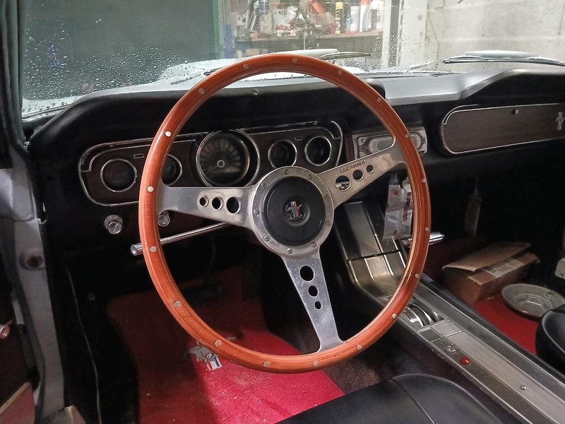 FORD Mustang - 1 FORD Mustang - 1