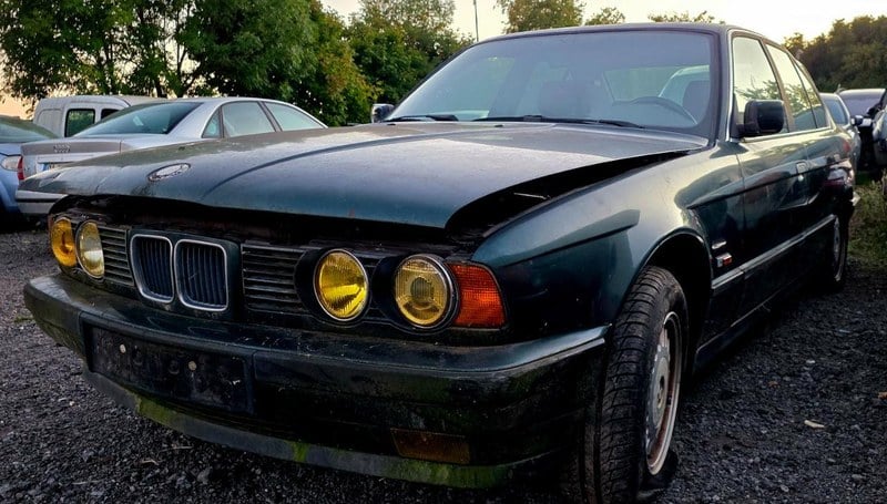 BMW 525 - 2 BMW 525 - 2