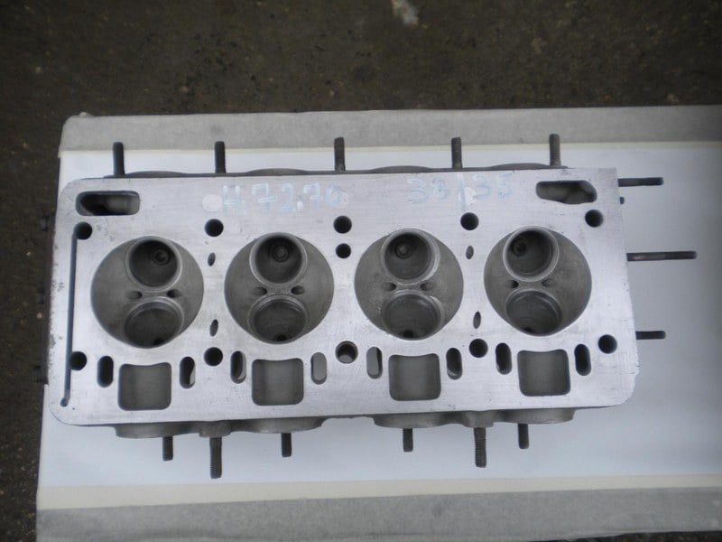 RENAULT 8 (R8) - 2 RENAULT 8 (R8) - 2