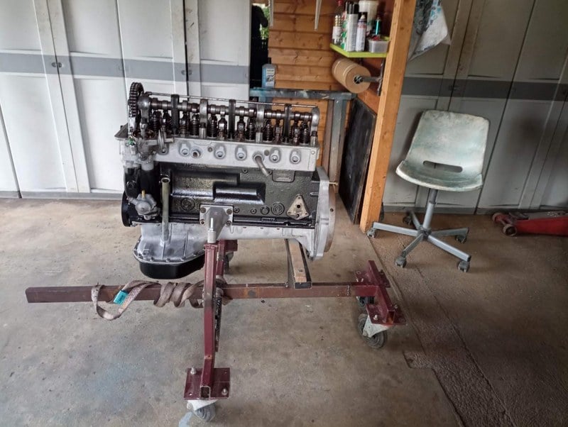 MERCEDES 220 B - 1 MERCEDES 220 B - 1