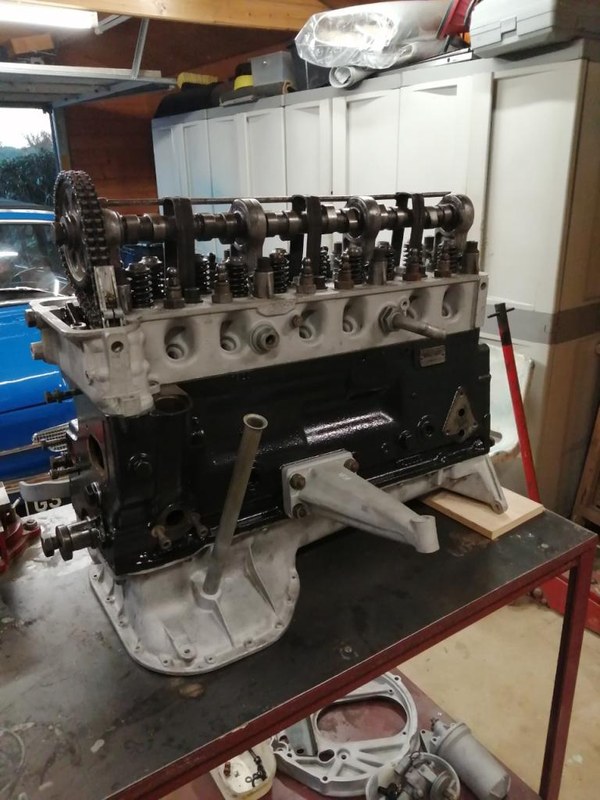 MERCEDES 220 B - 2 MERCEDES 220 B - 2