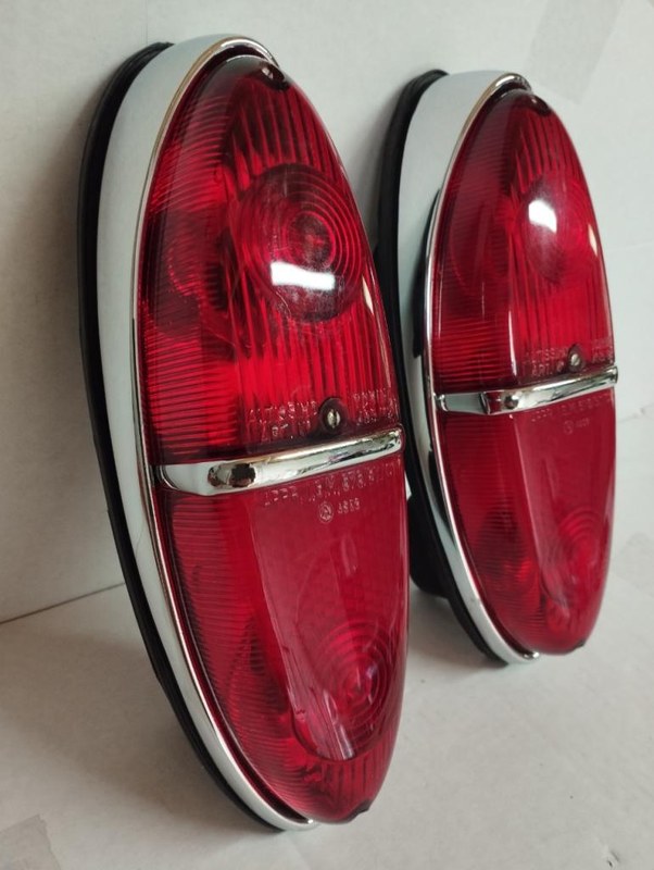 RENAULT Caravelle - 1 RENAULT Caravelle - 1