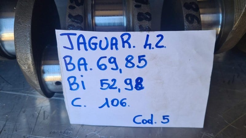 JAGUAR XJ6 - 2 JAGUAR XJ6 - 2