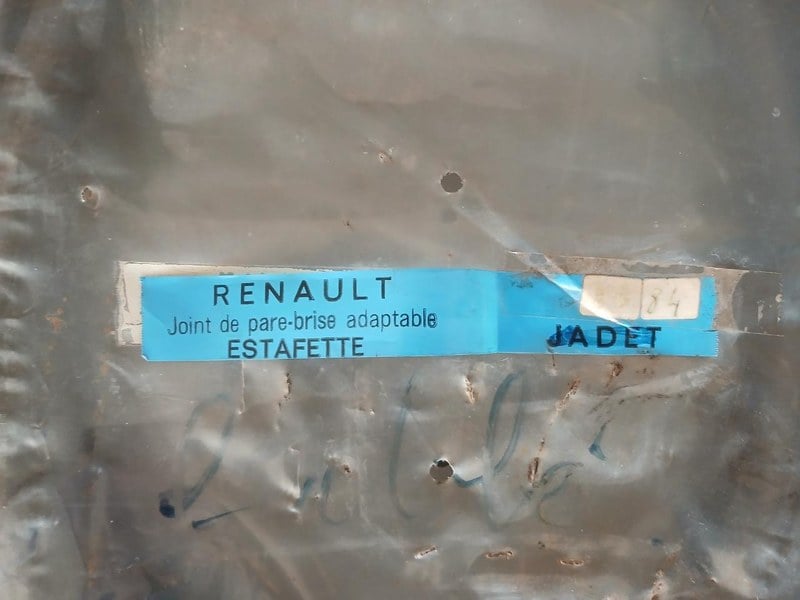 RENAULT Estafette - 2 RENAULT Estafette - 2