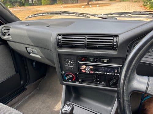 1991 BMW 320i Touring E30 Manual - 68k miles For Sale (picture 49 of 108)