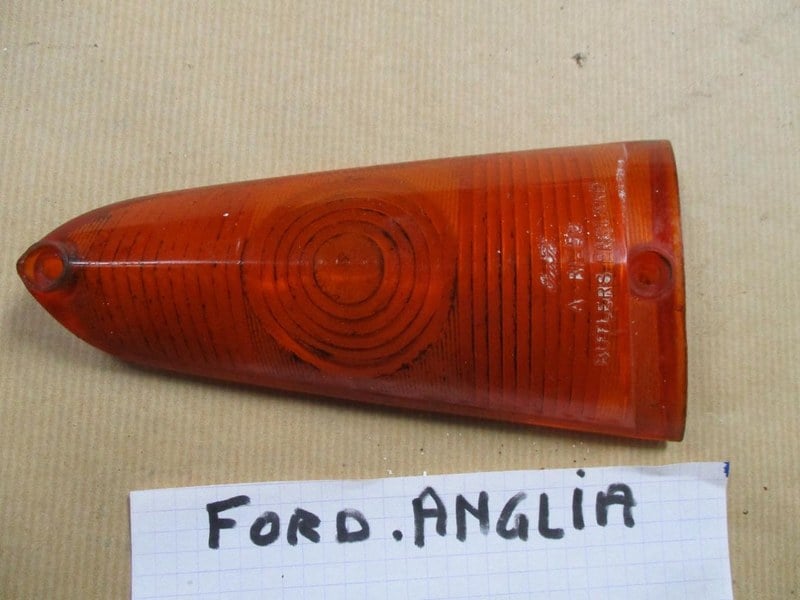 FORD Anglia - 1 FORD Anglia - 1