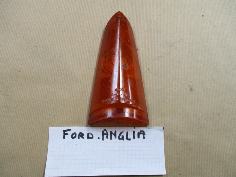 FORD Anglia - 2 FORD Anglia - 2