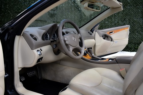 2004 Mercedes-Benz SL500 R230 Te koop (foto 25 van 75)