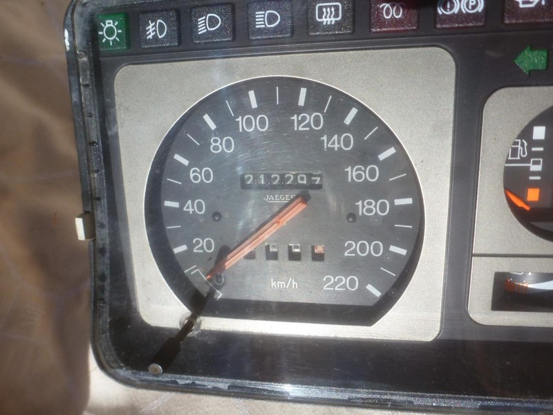 RENAULT 9 (R9) - 2 RENAULT 9 (R9) - 2
