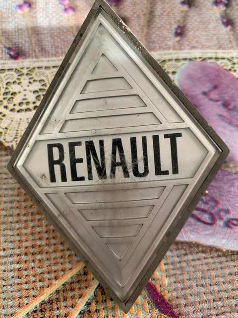 RENAULT 4L (R4L) - 1 RENAULT 4L (R4L) - 1