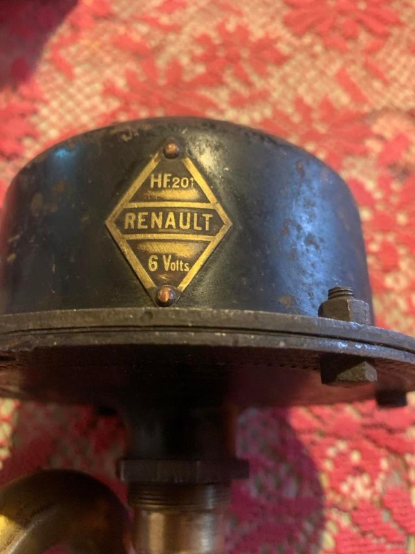 RENAULT ANCIEN - 1 RENAULT ANCIEN - 1