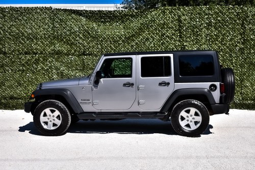 2016 Jeep Wrangler Sport Te koop (foto 16 van 88)