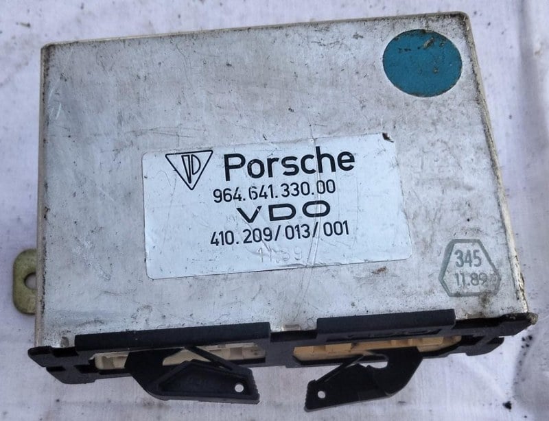 PORSCHE 911 - 1 PORSCHE 911 - 1