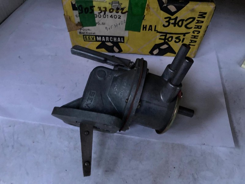 RENAULT SG2 - 2 RENAULT SG2 - 2