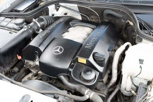 1999 Mercedes-Benz CLK320 Elegance C208 For Sale (picture 89 of 121)
