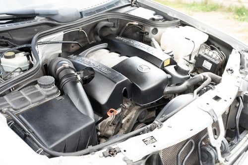 1999 Mercedes-Benz CLK320 Elegance C208 For Sale (picture 90 of 121)