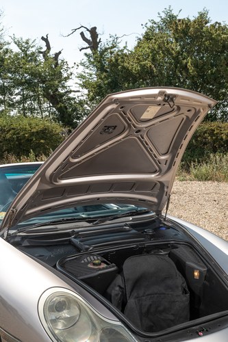 2001 Porsche 911 Carrera 2 Cabriolet - Recent engine overhaul Te koop (foto 82 van 190)