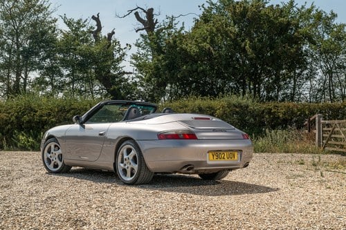 2001 Porsche 911 Carrera 2 Cabriolet - Recent engine overhaul Te koop (foto 14 van 190)