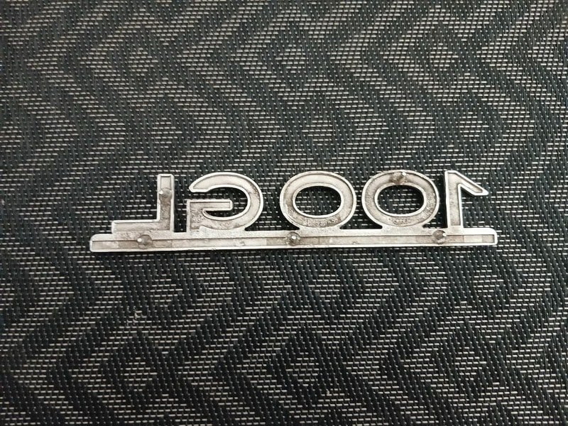 AUDI 100 - 2 AUDI 100 - 2