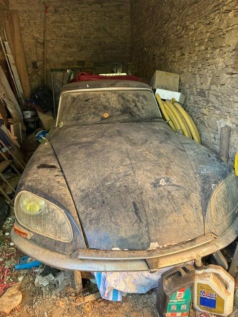 CITROEN DS - 2 CITROEN DS - 2