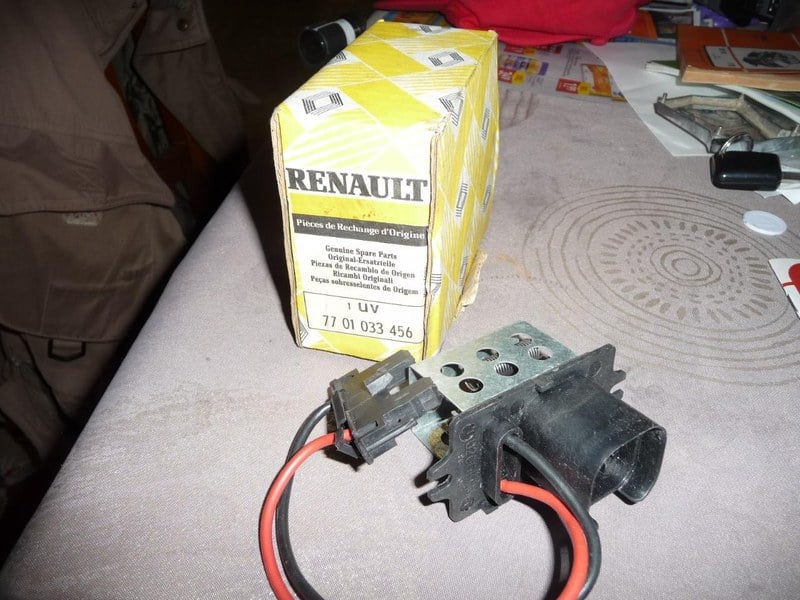RENAULT 19 (R19) - 1 RENAULT 19 (R19) - 1