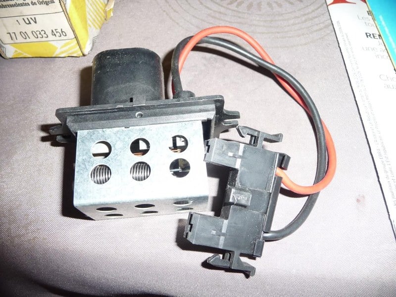 RENAULT 19 (R19) - 2 RENAULT 19 (R19) - 2