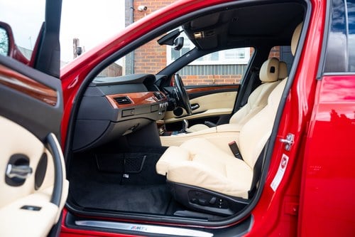 2009 BMW M5 V10 E60 Te koop (foto 70 van 238)