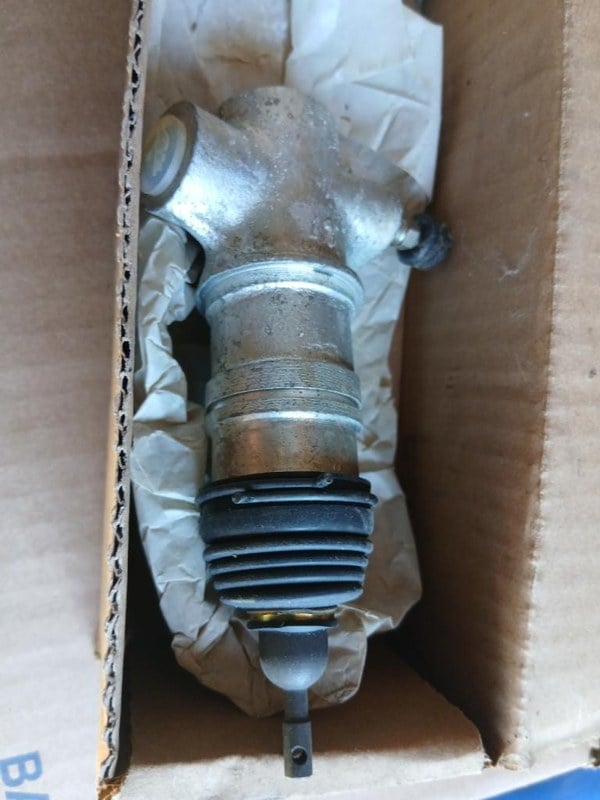 VOLKSWAGEN 411 - 1 VOLKSWAGEN 411 - 1