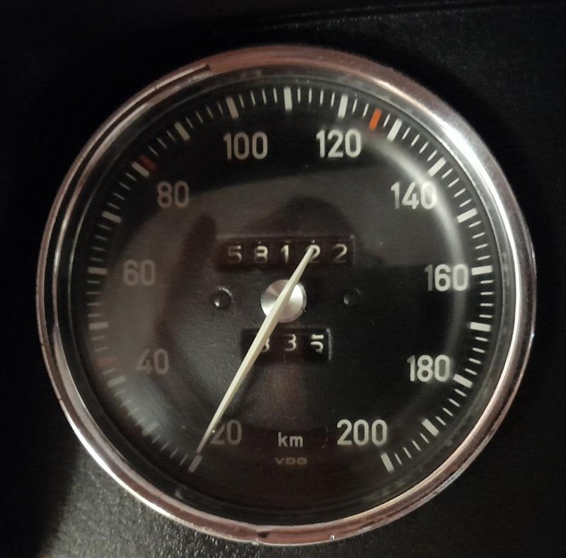 BMW 2000 - 2 BMW 2000 - 2