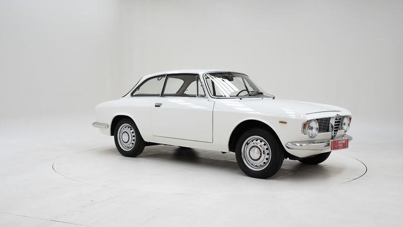 1966 Alfa Romeo 1600 Giulia Sprint GT, foto 3