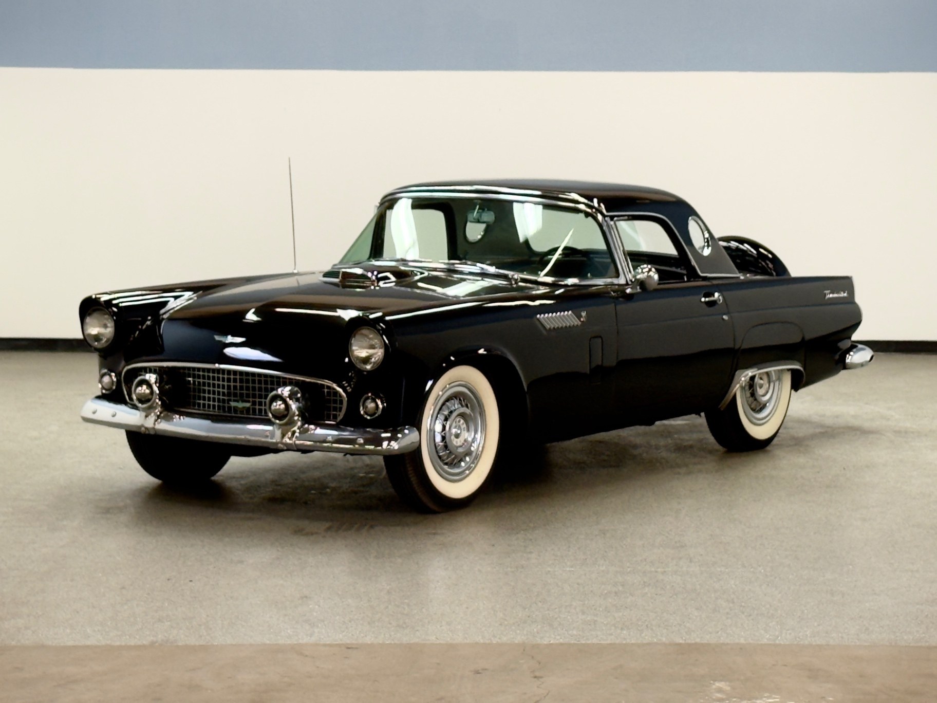 1956 Ford Thunderbird Base, foto 1