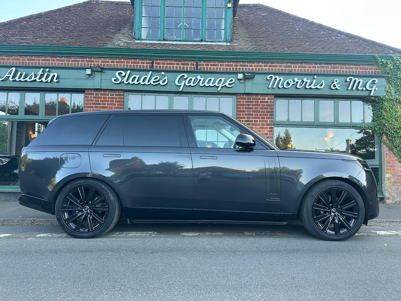 2023 Land Rover Range Rover - 1 2023 Land Rover Range Rover - 1
