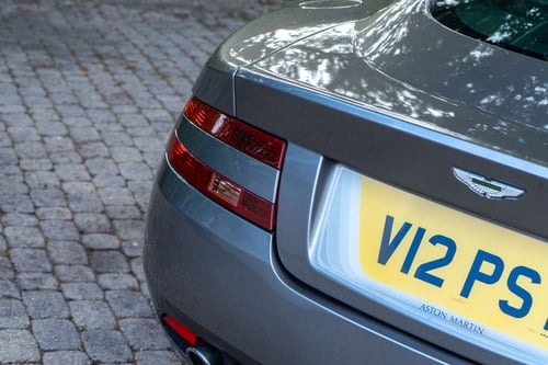 2005 Aston Martin DB9 Coupé In vendita (immagine 57 di 123)