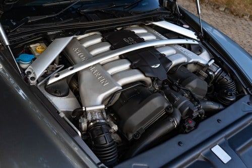 2005 Aston Martin DB9 Coupé In vendita (immagine 71 di 123)