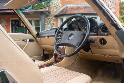 1987 Mercedes-Benz 300 SL R107 For Sale (picture 43 of 131)