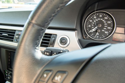 2006 BMW 330i SE Steptronic E90 Te koop (foto 32 van 129)