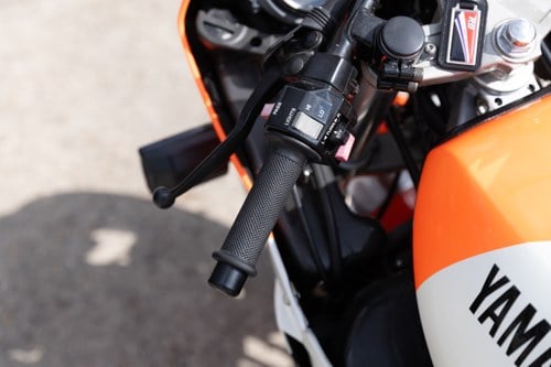 1986 Yamaha RD500LC Te koop (foto 41 van 109)