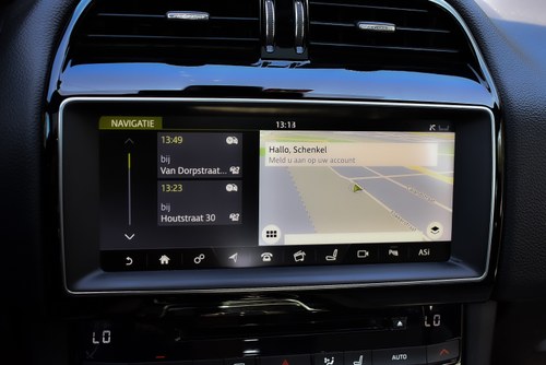 2017 Jaguar F-Pace SUV 2,0L "R-Sport" For Sale (picture 26 of 80)