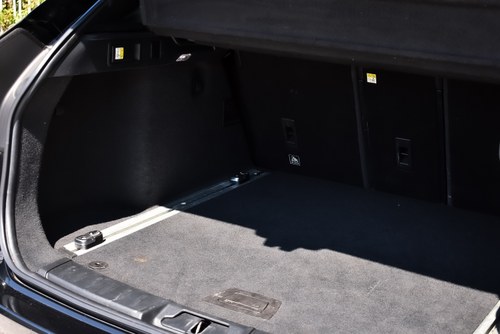 2017 Jaguar F-Pace SUV 2,0L "R-Sport" For Sale (picture 47 of 80)