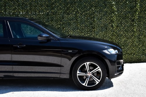 2017 Jaguar F-Pace SUV 2,0L "R-Sport" For Sale (picture 52 of 80)