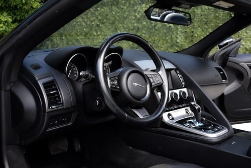 2017 Jaguar F-Type Convertible 3,0L V6 (45k miles) For Sale (picture 24 of 87)