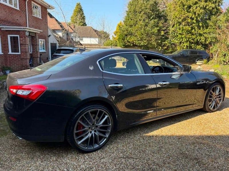 2015 Maserati Ghibli - 2 2015 Maserati Ghibli - 2