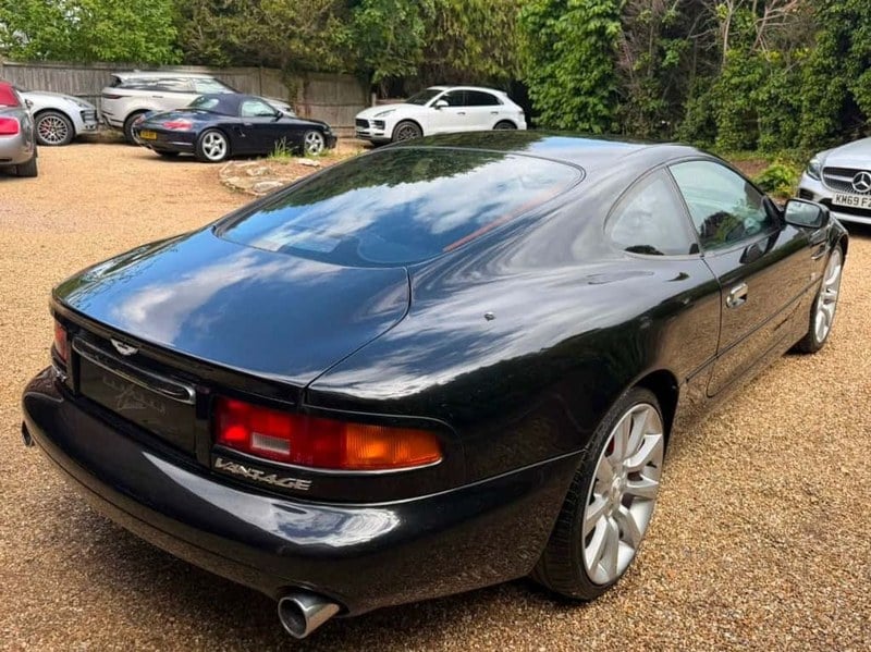 2003 Aston Martin DB7 - 2 2003 Aston Martin DB7 - 2